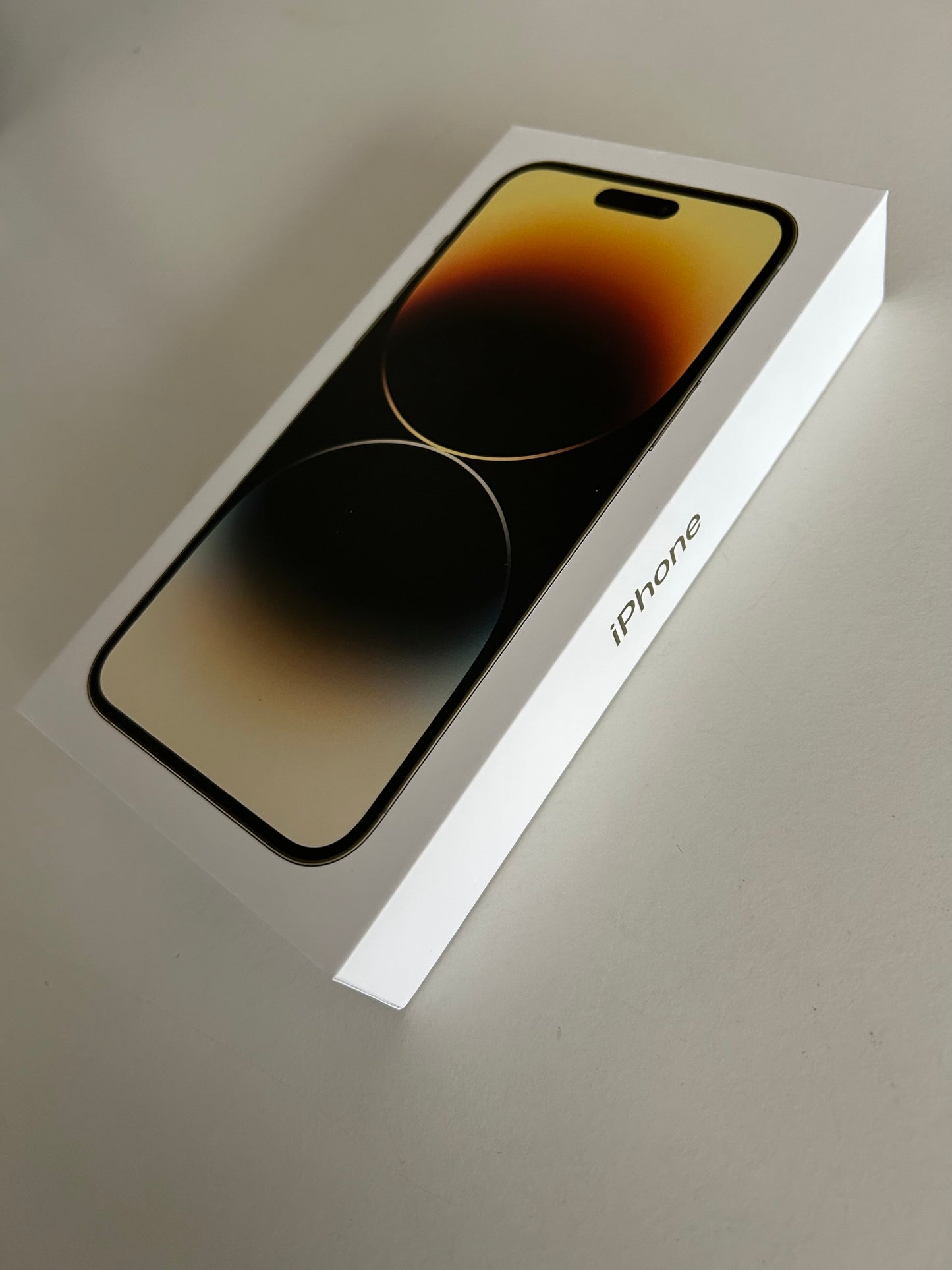 Apple iPhone 14 Pro Max 256GB gold