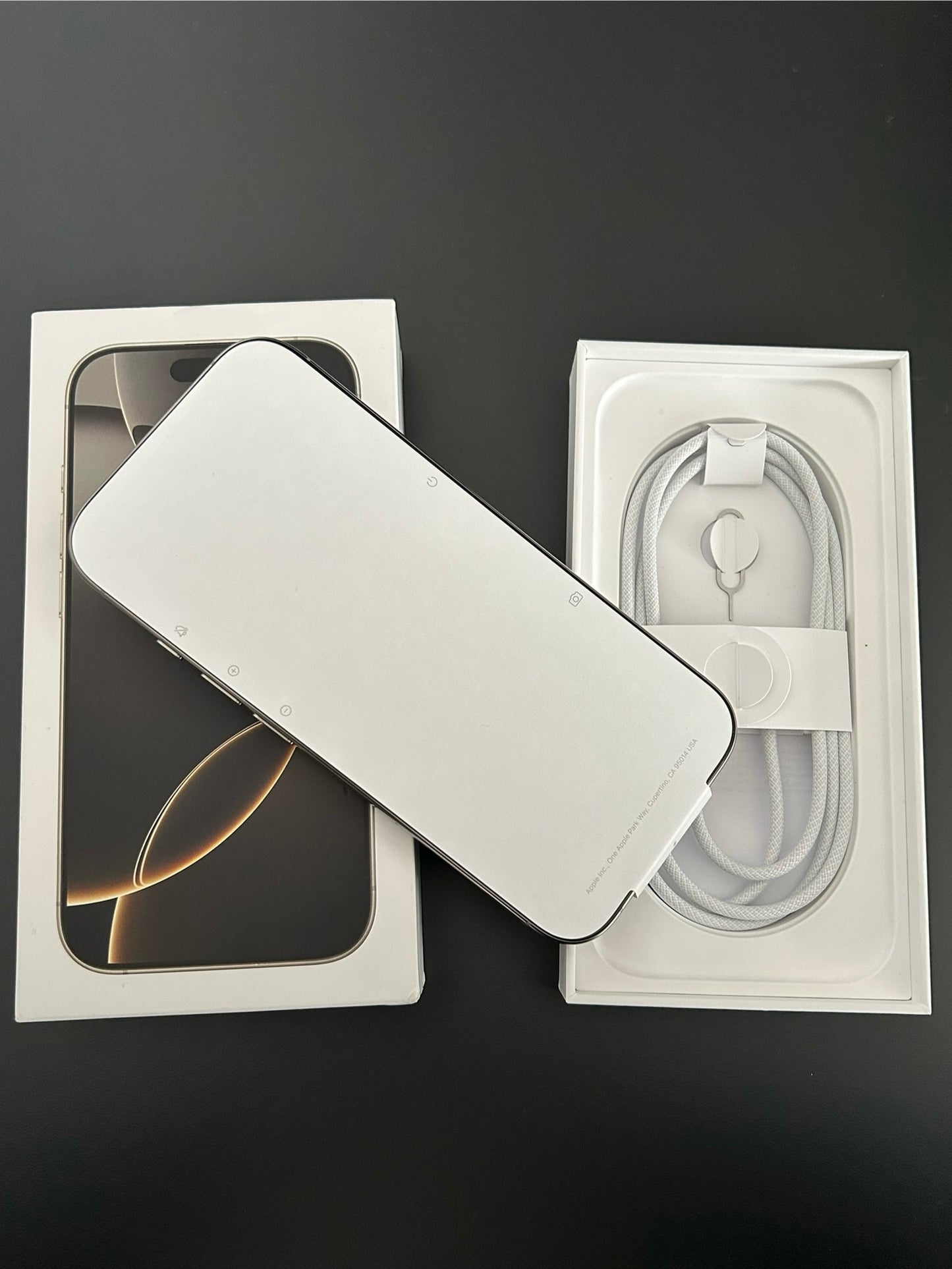 Apple iPhone 16 Pro 128GB Titan Natur - Kundenretoure