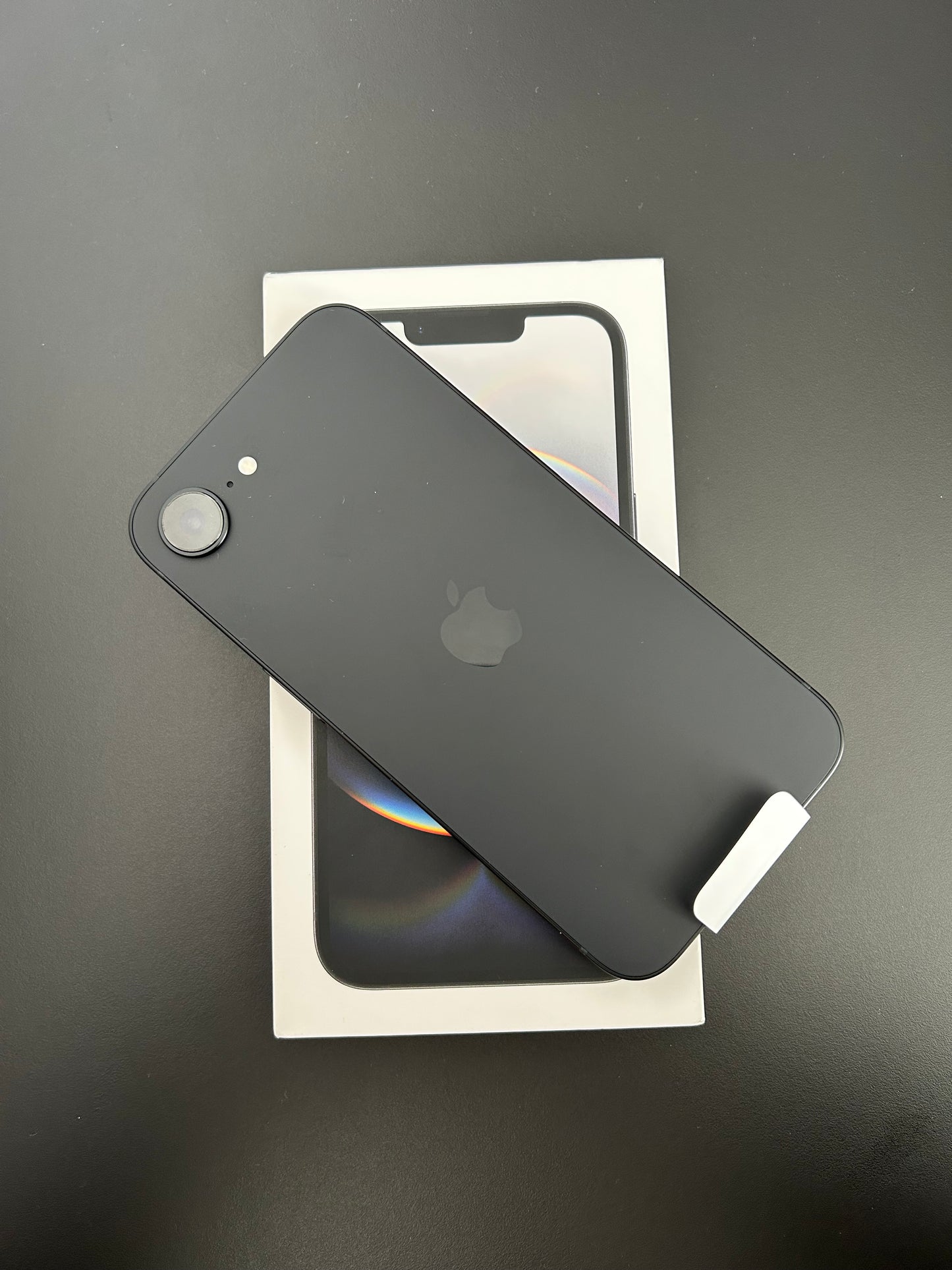 Apple iPhone 16e 128GB schwarz - Kundenretoure