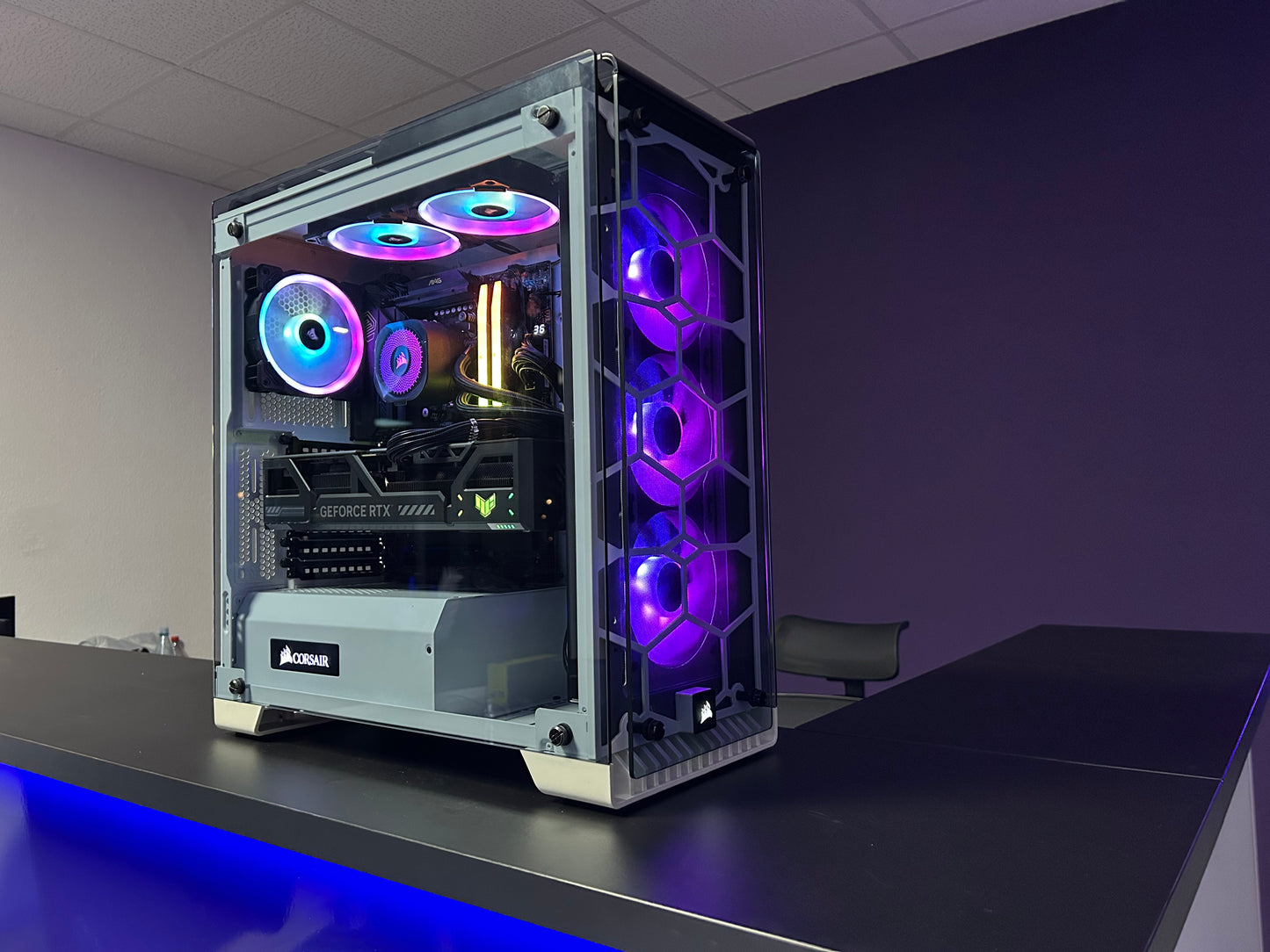 Gaming PC - RTX 5090 - AMD Ryzen 9 9950X3D - 96GB DDR5 - 4TB