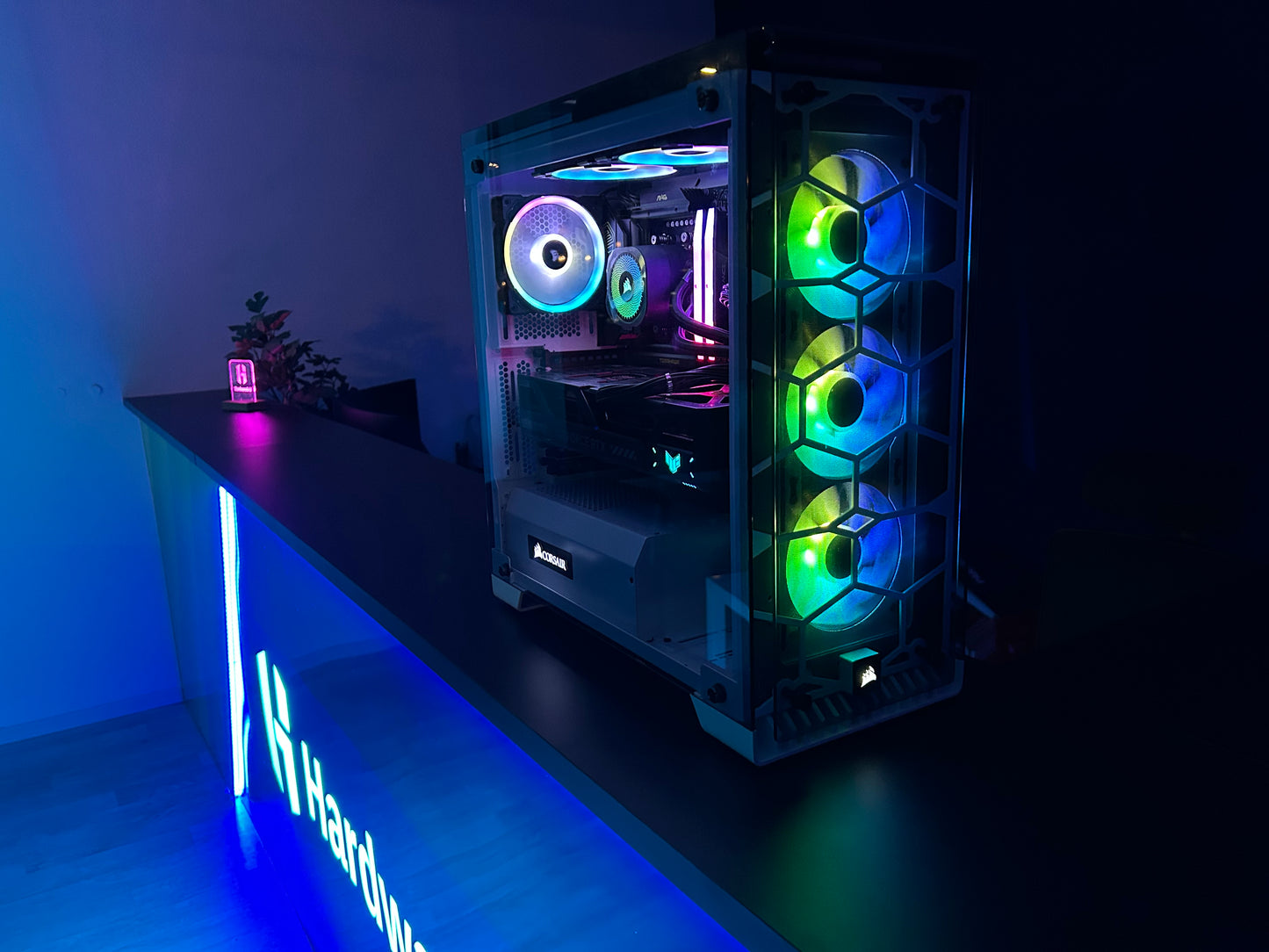 Gaming PC - RTX 5090 - AMD Ryzen 9 9950X3D - 96GB DDR5 - 4TB