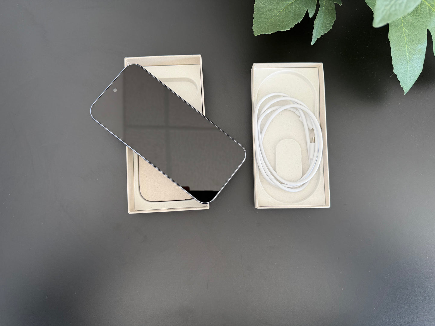 Google Pixel 10 Pro Moonstone 128 GB - Kundenretoure