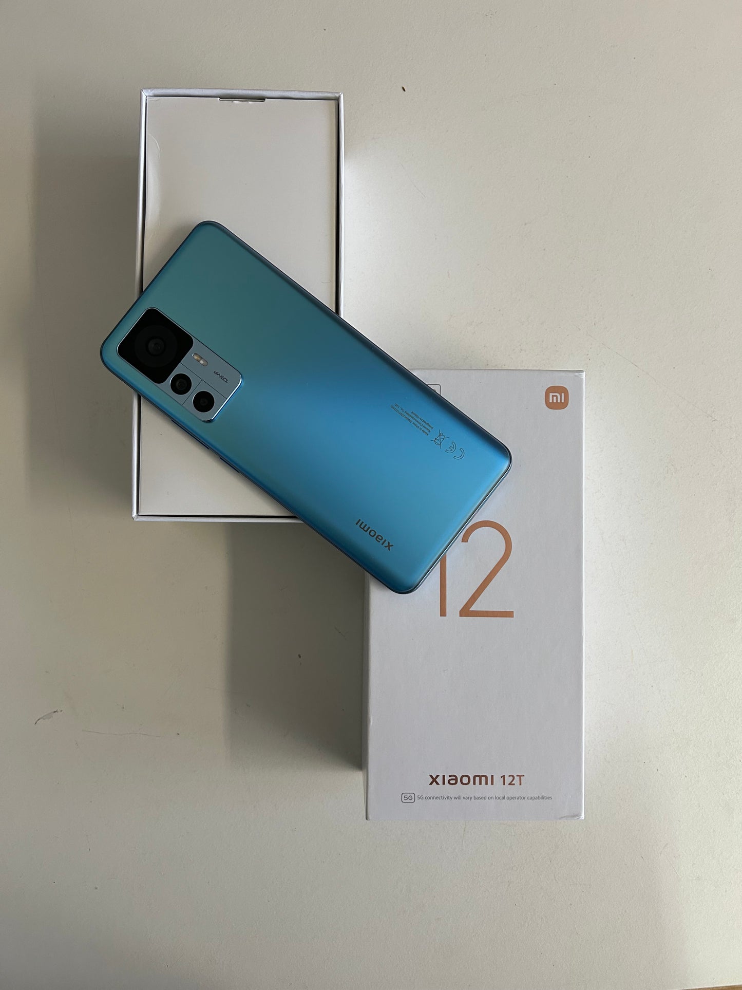 Kundenretoure - Xiaomi 12T 5G Clear Blue, 8 GB + 256 GB