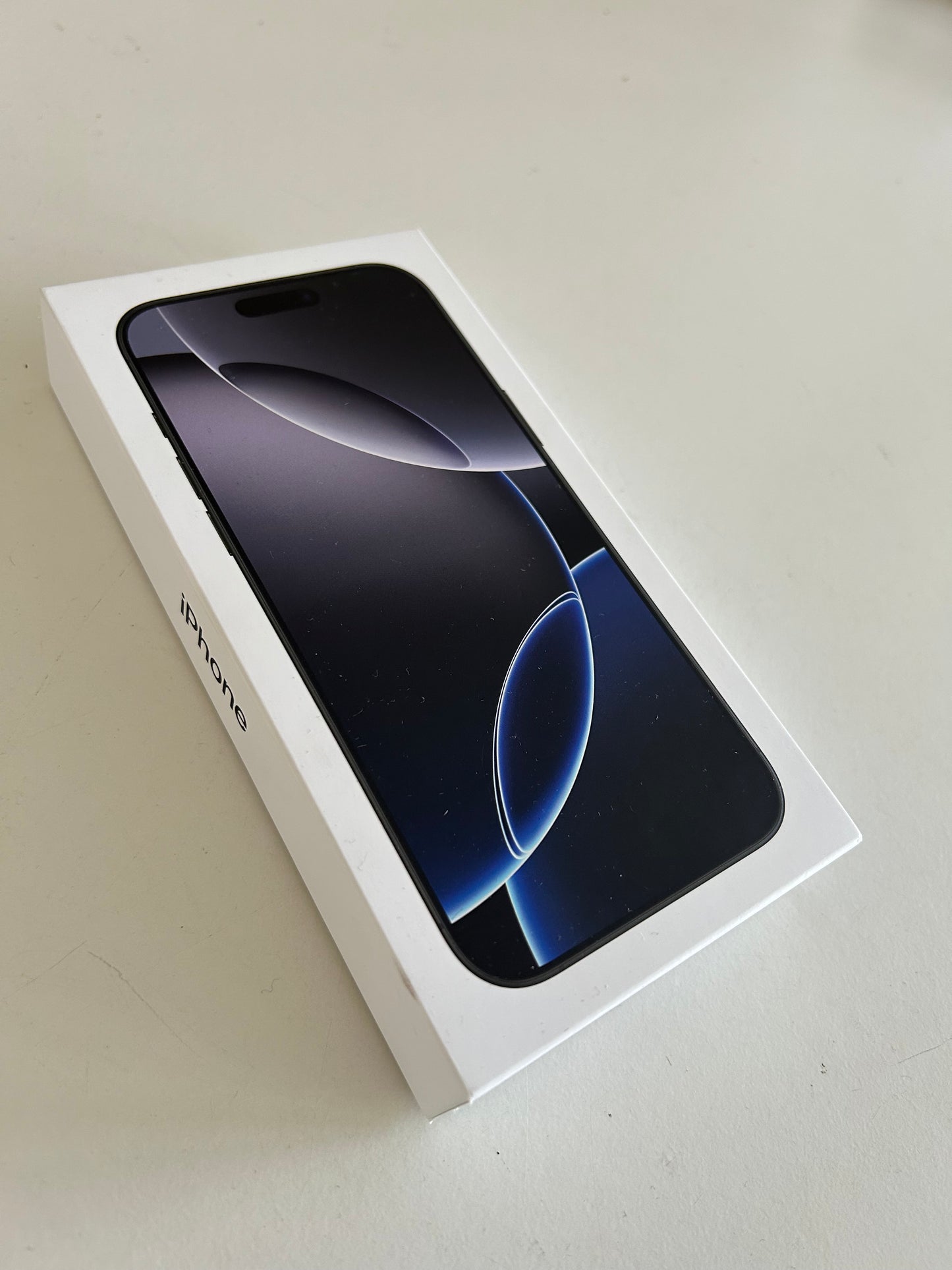 Kundenretoure - Apple iPhone 16 Pro Max 256GB Titan Schwarz