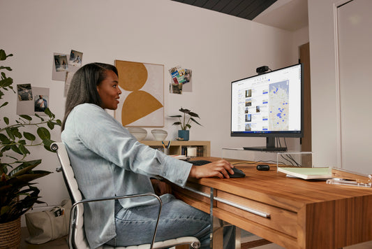 HP Serie 3 Pro 327pf Fhd Monitor 27" - 68,6 cm - Monitor