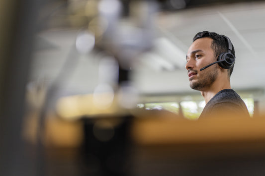 Poly HP Poly Voyager 4310 USB - C Headset +BT700 Dongle - Kabellos - Büro/Callcenter - 20 - 20000 Hz - 122 g - Kopfhörer - Schwarz - Headset