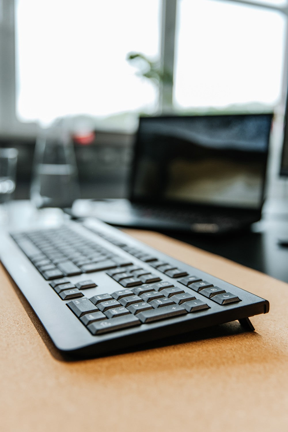 Cherry KW 3000 - Volle Größe (100%) - Kabellos - RF Wireless - QWERTY - Schwarz - Tastatur