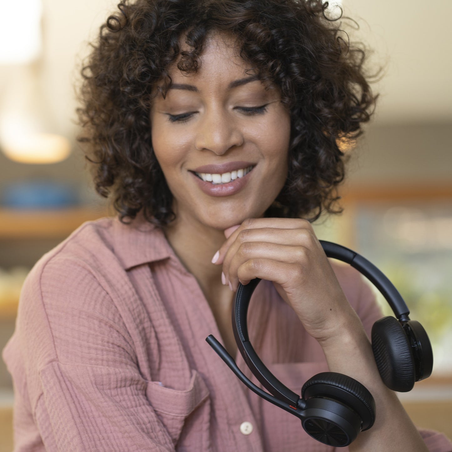 Poly HP Poly Voyager 4320 USB - A Headset +BT700 Dongle - Kabellos - Büro/Callcenter - 20 - 20000 Hz - 122 g - Kopfhörer - Schwarz - Headset